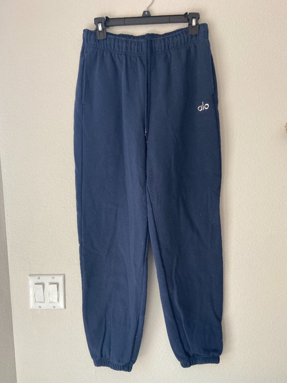 ALO YOGA ACCOLADE NAVY JOGGERS SZ M